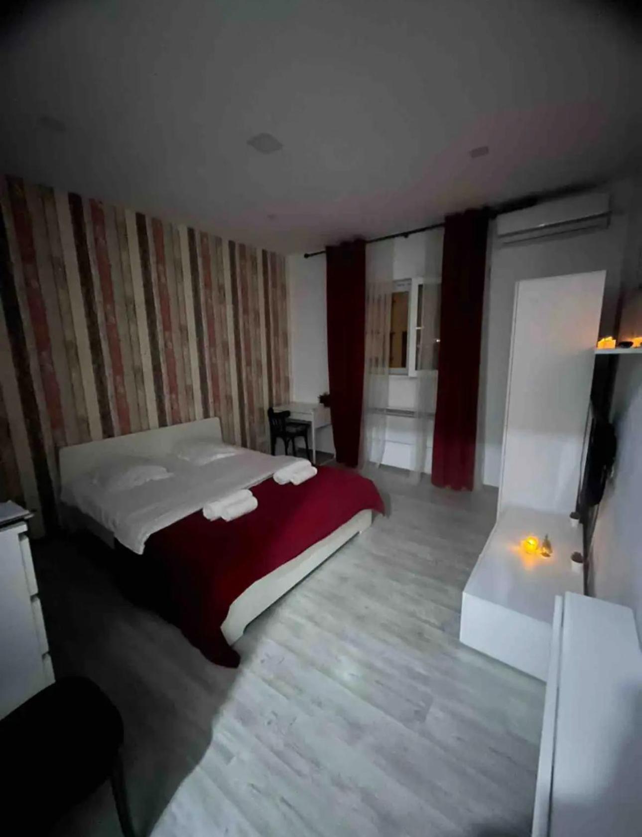 Amazing Location In The City Center Bukarest Exterior foto