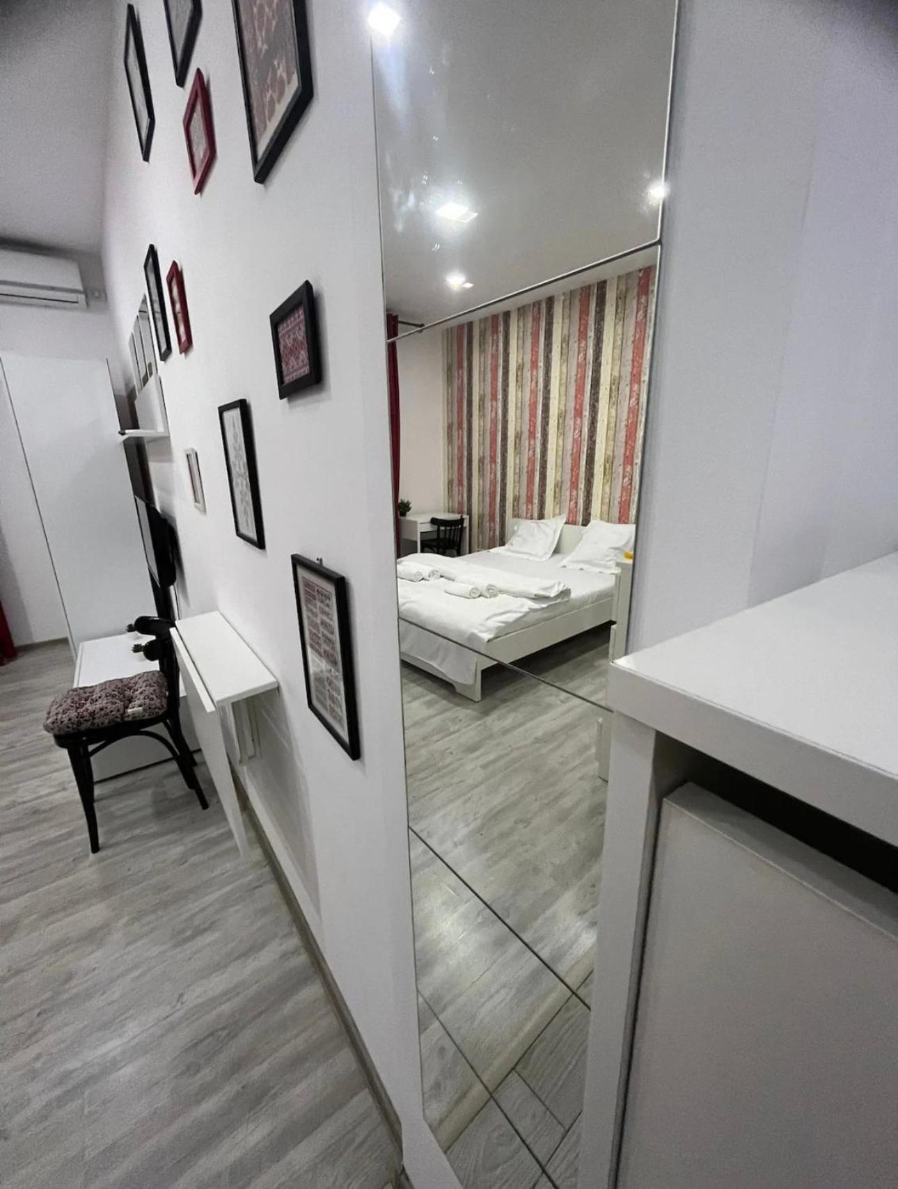 Amazing Location In The City Center Bukarest Exterior foto